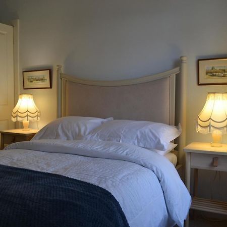 Entire 3 Bedroom House Near Caerphilly Station Экстерьер фото